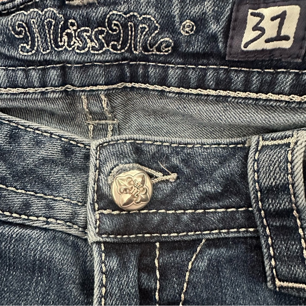 MISS ME Mid Rise Bootcut Jeans 31 Fleur De Lis‎ Pockets Y2K Western Glam Denim - Picture 12 of 16